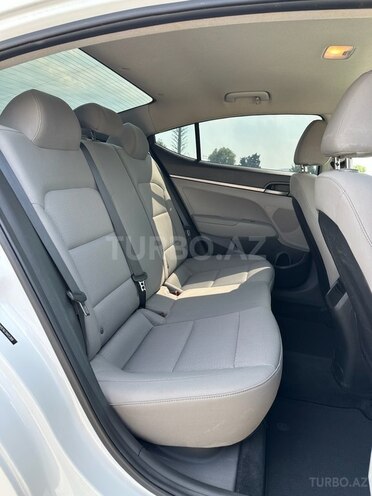 Hyundai Elantra 2016, 190,000 km - 2.0 l - Bakı