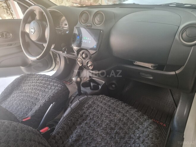 Nissan Micra-12