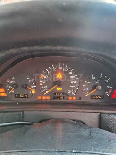 Mercedes E 200 1999, 161,000 km - 2.0 l - Bakı