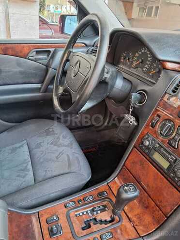 Mercedes E 200 1999, 161,000 km - 2.0 l - Bakı