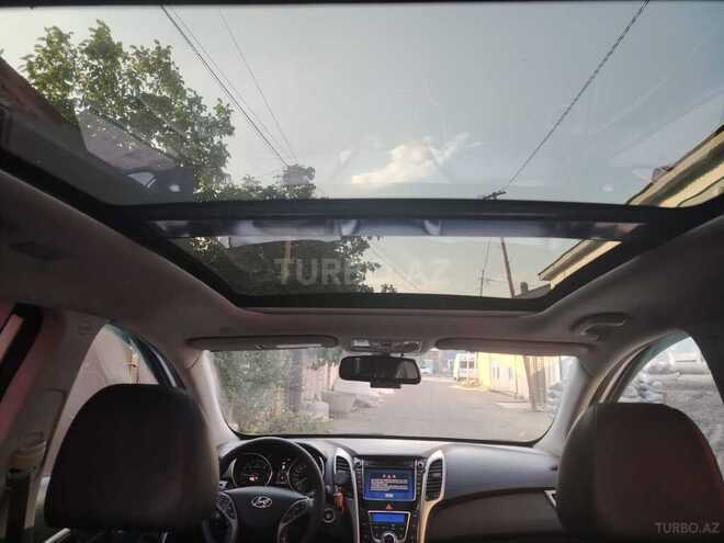 Hyundai i30 2012, 250,000 km - 1.6 l - Quba