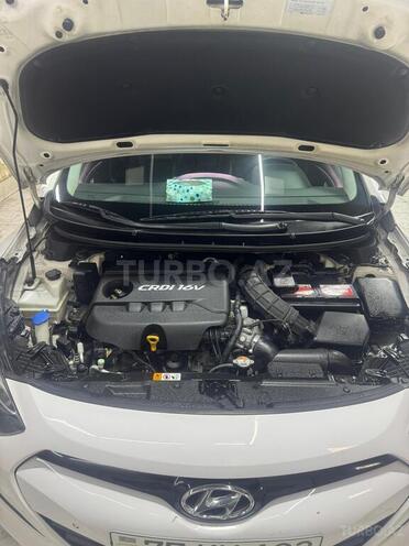 Hyundai i30 2012, 250,000 km - 1.6 l - Quba