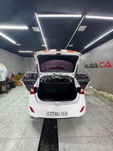 Hyundai i30 2012, 250,000 km - 1.6 l - Quba