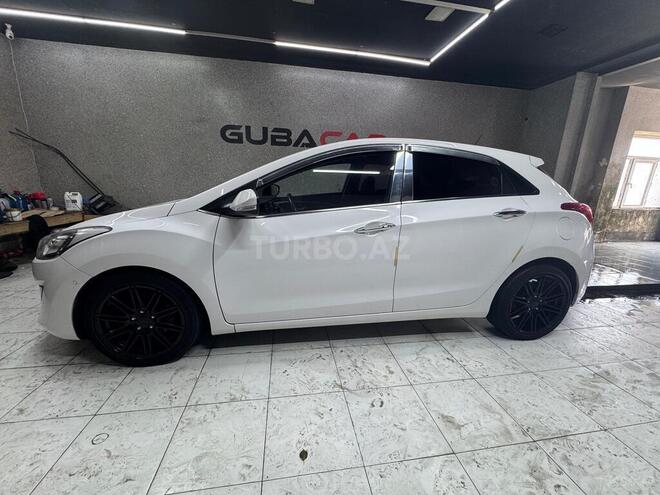 Hyundai i30 2012, 250,000 km - 1.6 l - Quba