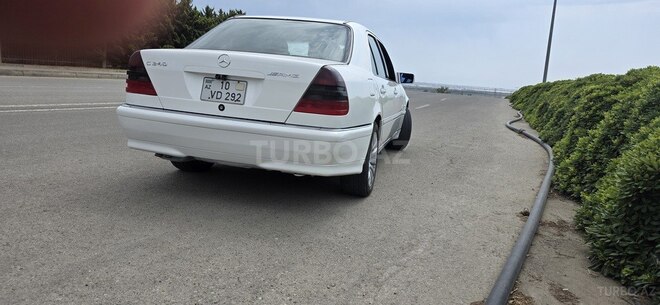 Mercedes C 240-15
