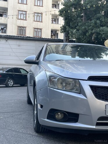 Chevrolet Cruze-2