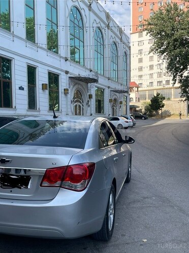 Chevrolet Cruze-6