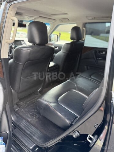 Nissan Patrol 2010, 261,000 km - 5.6 l - Bakı