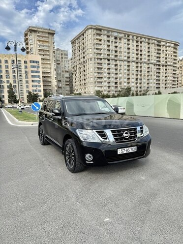 Nissan Patrol 2010, 261,000 km - 5.6 l - Bakı