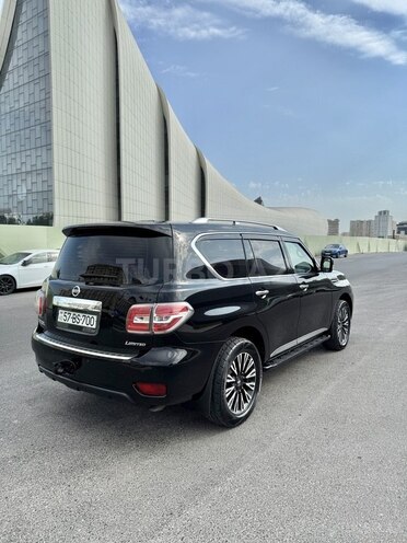 Nissan Patrol 2010, 261,000 km - 5.6 l - Bakı