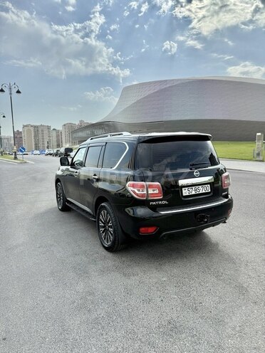 Nissan Patrol 2010, 261,000 km - 5.6 l - Bakı
