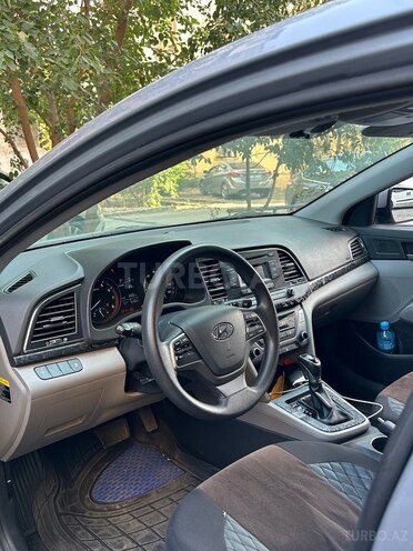 Hyundai Elantra 2017, 131,162 km - 2.0 l - Bakı