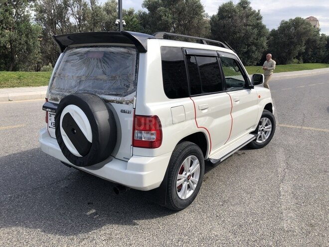 Mitsubishi Pajero io 1999, 400,000 km - 1.8 l - Bakı
