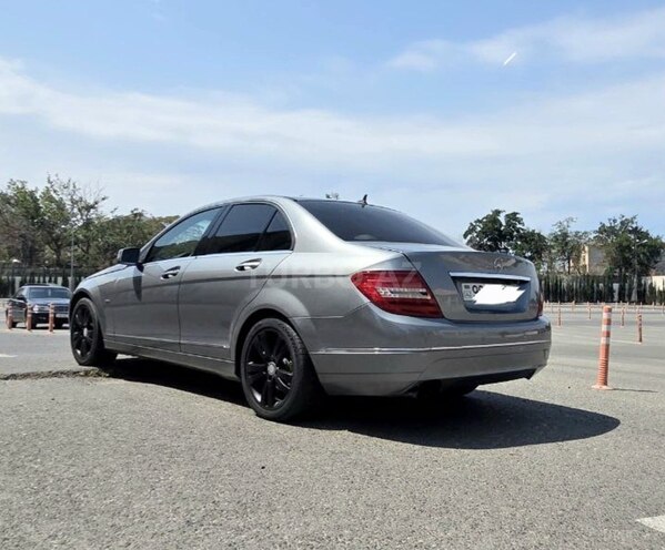 Mercedes C 220 d 2010, 222,000 km - 2.2 l - Bakı