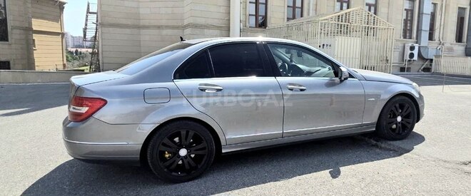 Mercedes C 220 d 2010, 222,000 km - 2.2 l - Bakı