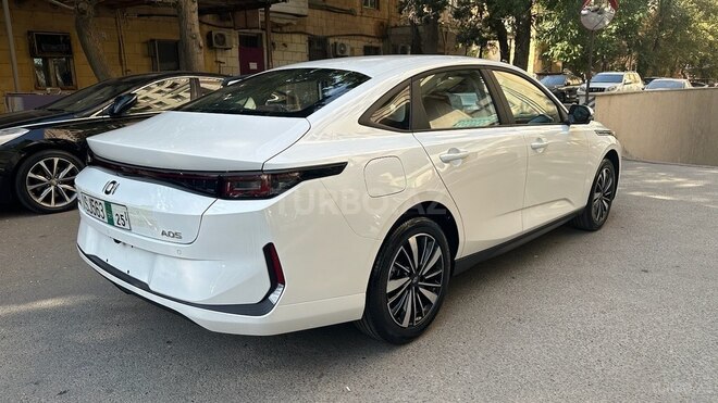 Changan Qiyuan A05 2025, 0 km - 1.5 l - Bakı