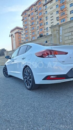 Hyundai Elantra 2019, 95,000 km - 2.0 l - Bakı