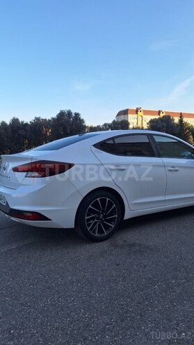 Hyundai Elantra 2019, 95,000 km - 2.0 l - Bakı