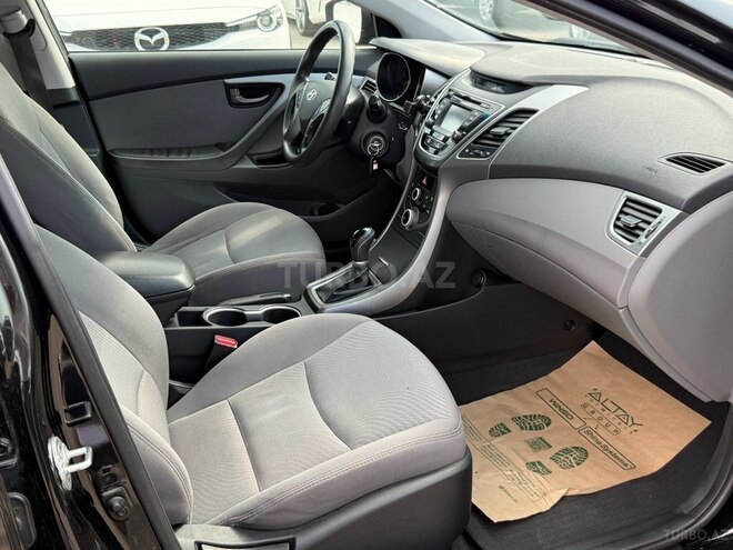 Hyundai Elantra 2015, 111,000 km - 1.8 l - Bakı