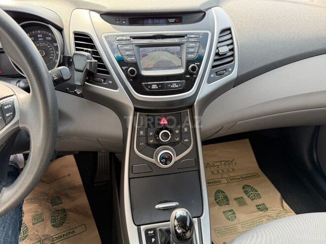 Hyundai Elantra 2015, 111,000 km - 1.8 l - Bakı