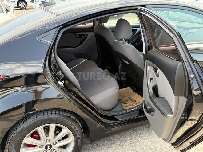 Hyundai Elantra 2015, 111,000 km - 1.8 l - Bakı