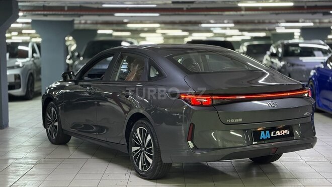 Changan Qiyuan A05-5