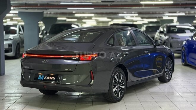 Changan Qiyuan A05-4