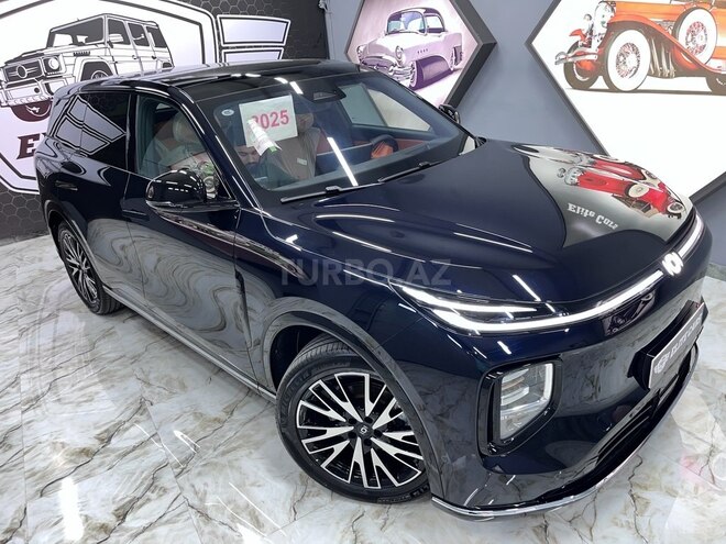 Changan Qiyuan Q07-4