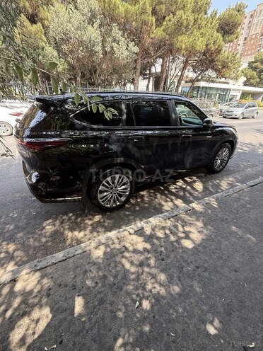 Toyota Highlander-5