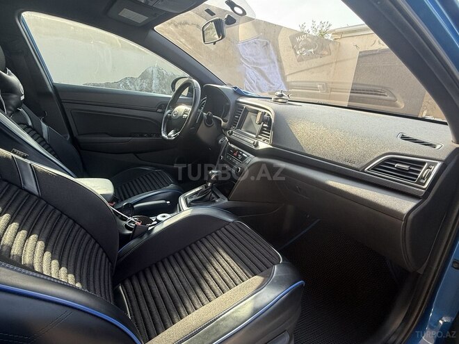 Hyundai Elantra 2017, 160,934 km - 1.6 l - Yevlax