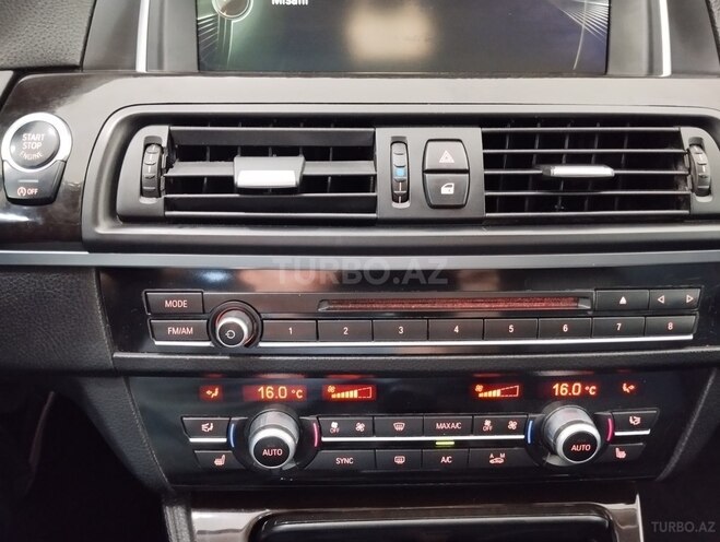 BMW 528 2015, 301,000 km - 2.0 l - Bakı