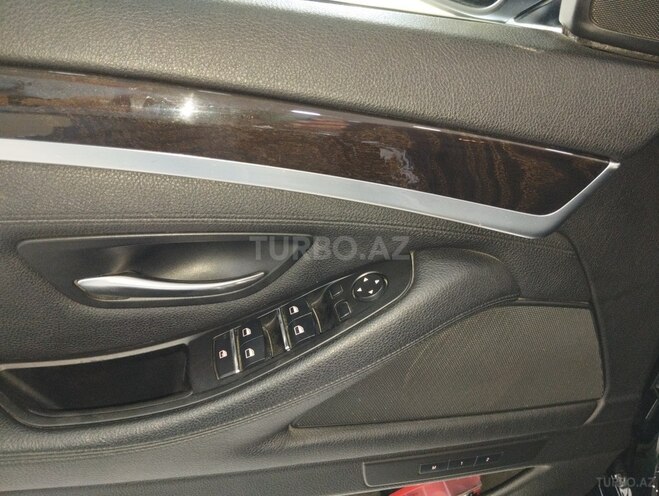 BMW 528 2015, 301,000 km - 2.0 l - Bakı