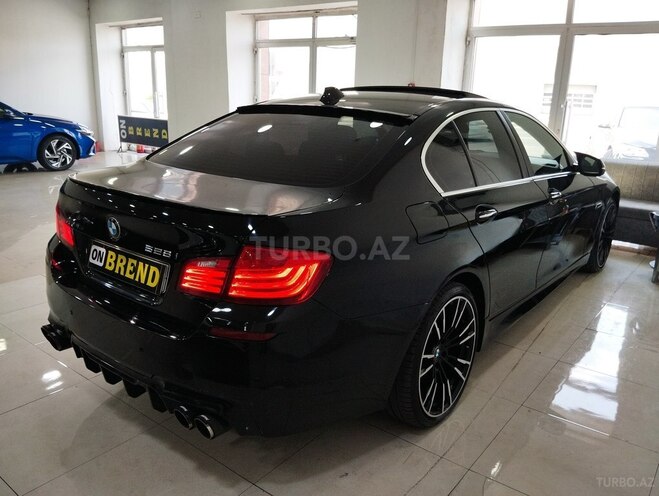 BMW 528 2015, 301,000 km - 2.0 l - Bakı