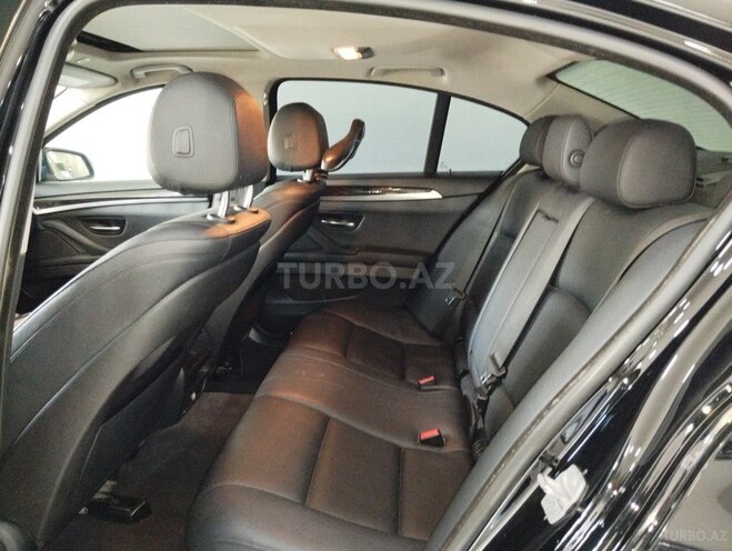 BMW 528 2015, 301,000 km - 2.0 l - Bakı