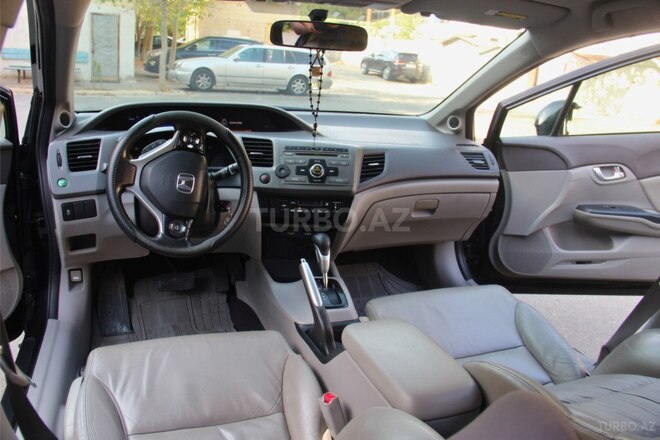 Honda Civic 2011, 326,000 km - 1.5 l - Bakı