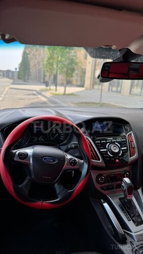 Ford Focus 2013, 201,563 km - 2.0 л - Bakı