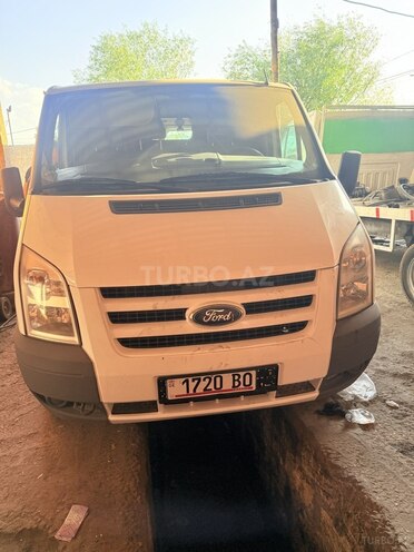 Ford Transit-1