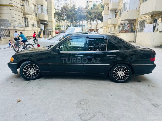 Mercedes C 230-7