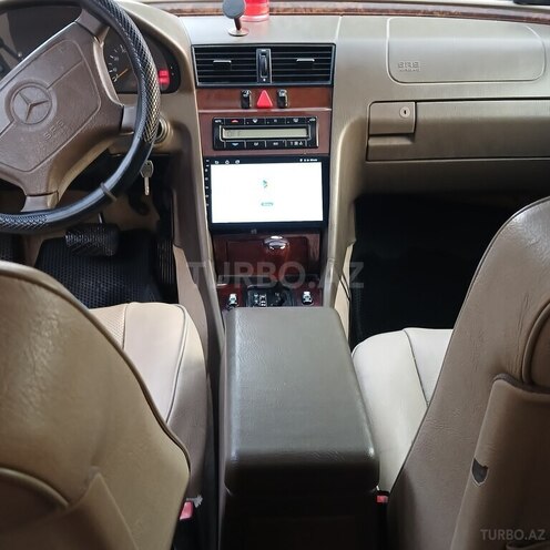 Mercedes C 230-8