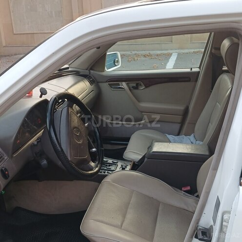 Mercedes C 230-4