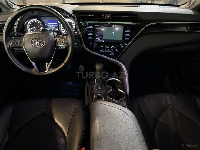 Toyota Camry-9