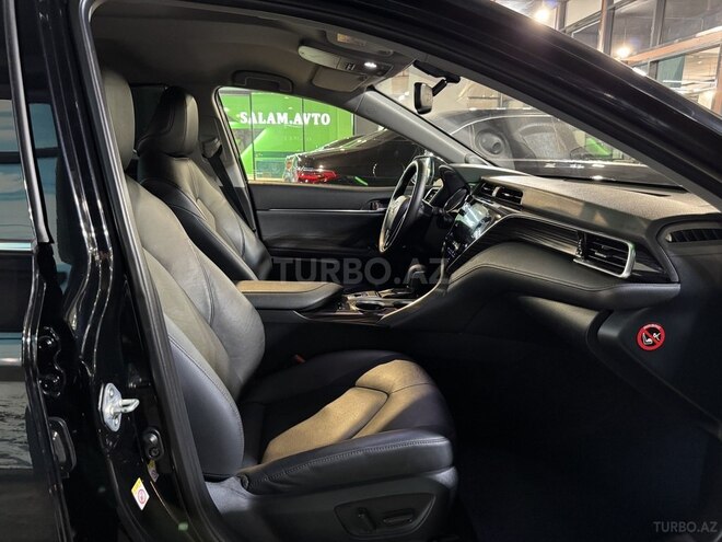 Toyota Camry-10