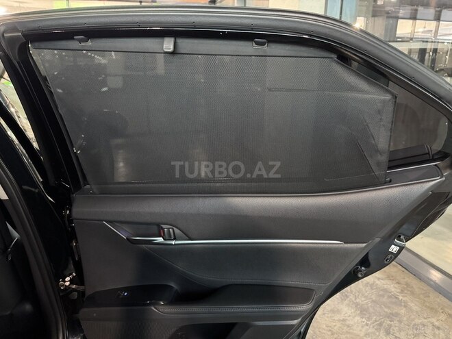 Toyota Camry-16