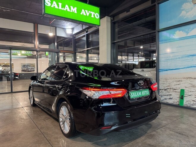 Toyota Camry-4