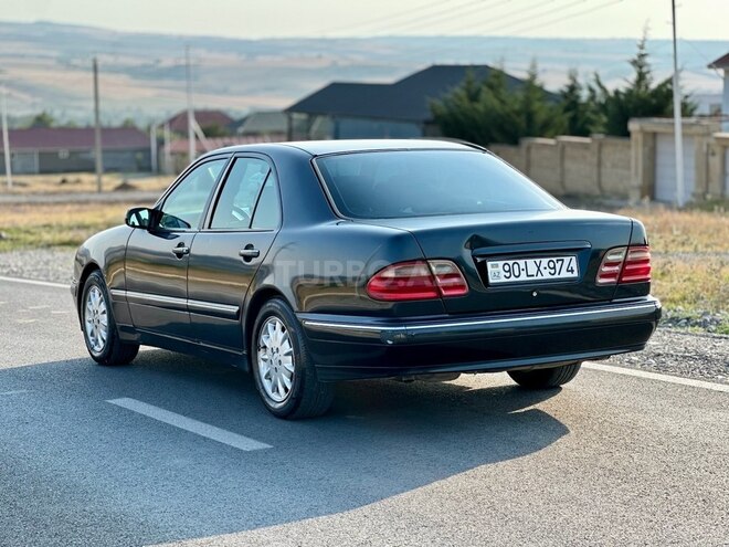 Mercedes E 200 2000, 360,000 km - 2.0 l - Sumqayıt