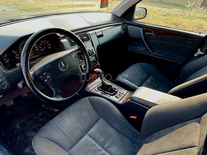 Mercedes E 200 2000, 360,000 km - 2.0 l - Sumqayıt