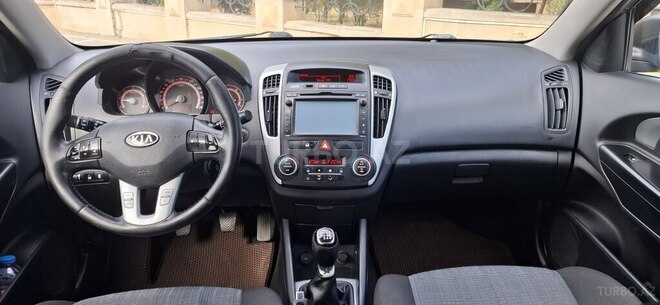Kia Ceed 2011, 185,000 km - 1.6 l - Sumqayıt
