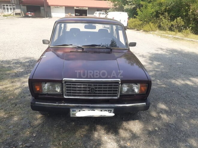 LADA (VAZ) 2107 2007, 300,000 km - 1.6 l - Qax