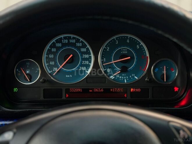 BMW 525 2002, 340,000 km - 2.5 l - Bakı