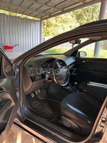 Opel Astra 2007, 326,544 km - 1.3 l - 